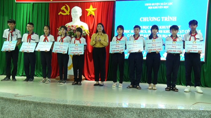 /SiteAssets/Lists/TinTucBaiViet/TinBaiChuaDuyet/Sequence%2001.Still03hklhygfhgf9.jpg