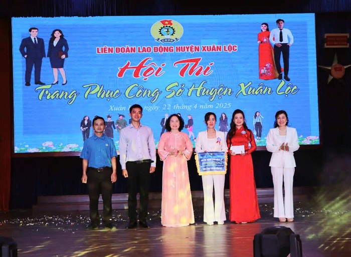 /SiteAssets/Lists/TinTucBaiViet/TinBaiChuaDuyet/z6532301039663_cf2a1f2cdf0341db9bec87b2bcc084ed.jpg