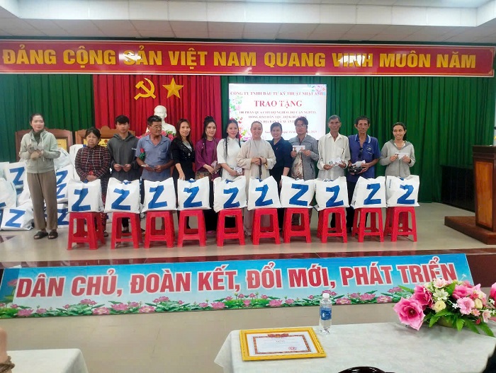 z6568963199810_f80db407cc2dcd916cdff37b289e6fc7.jpg